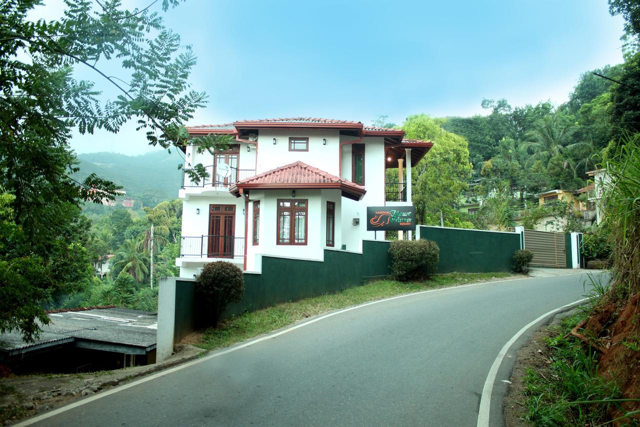Mount Mirror Resort Kandy Esterno foto